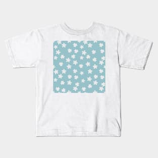 Spring Daisies Pattern - white on blue Kids T-Shirt